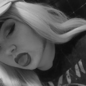 Meet your Posher, Vanna